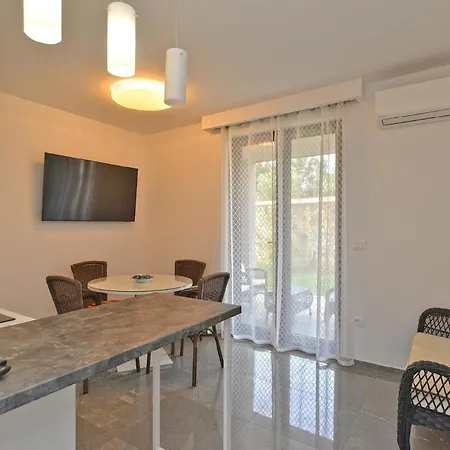 Fuer 4 Personen Ca 55 Qm In Banjole, Istrien Istrische Riviera Banjole